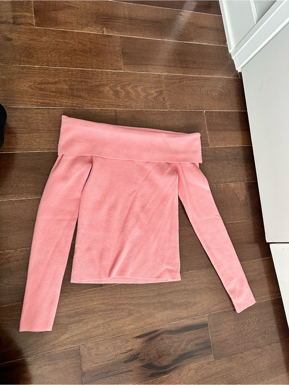 LOFT Pink Off-the-Shoulder Long Sleeve Crop Top